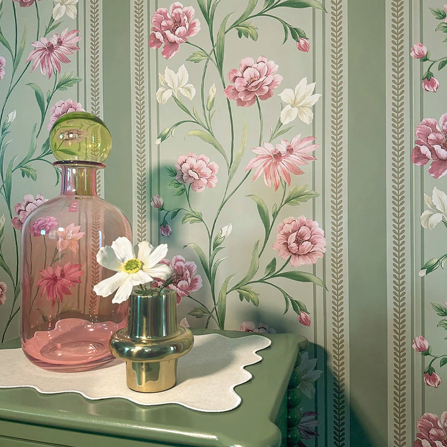 Belgravia Wallpaper 757 Raya Sage & Pink
