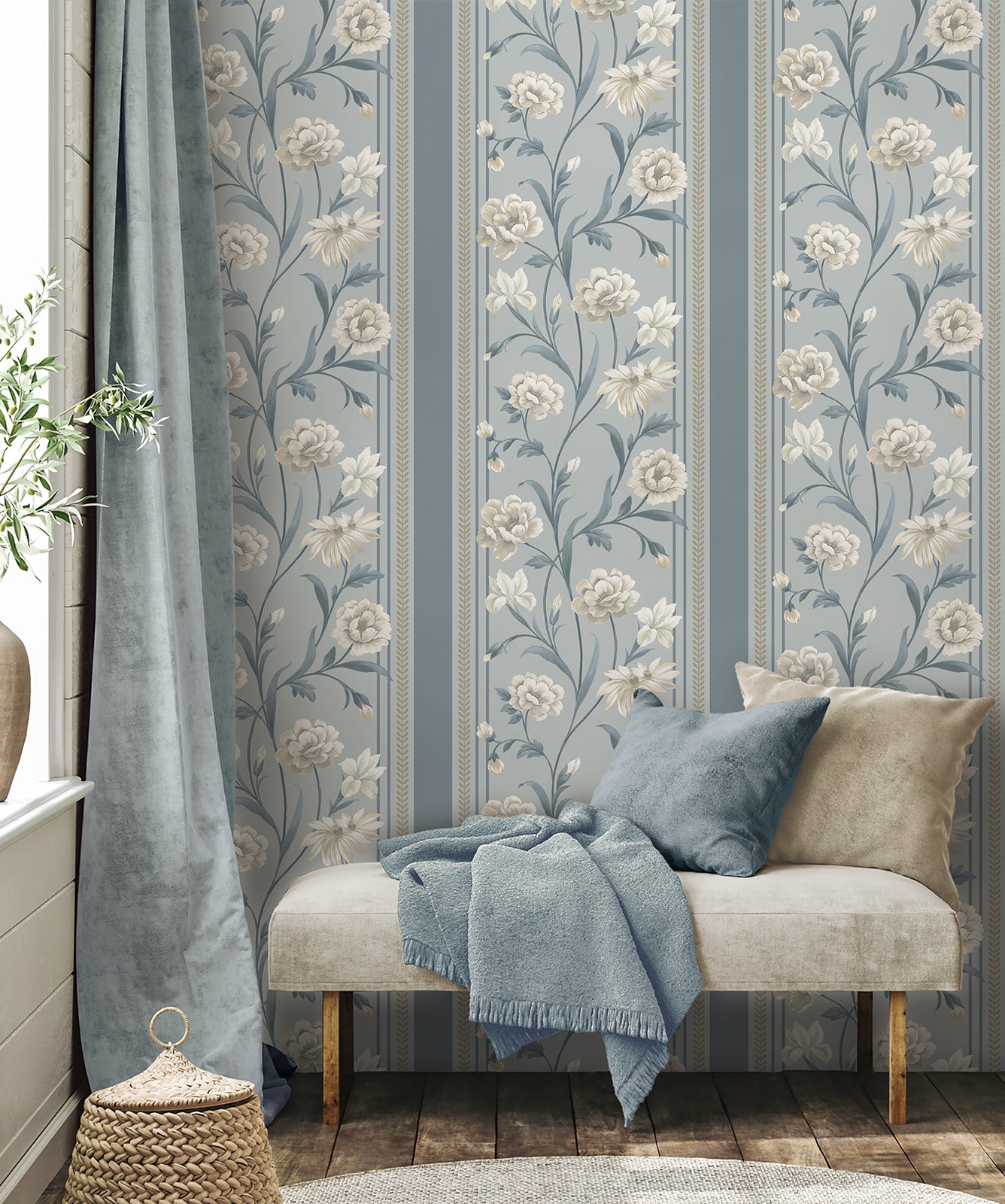 Belgravia Wallpaper 758 Raya Blue & Cream