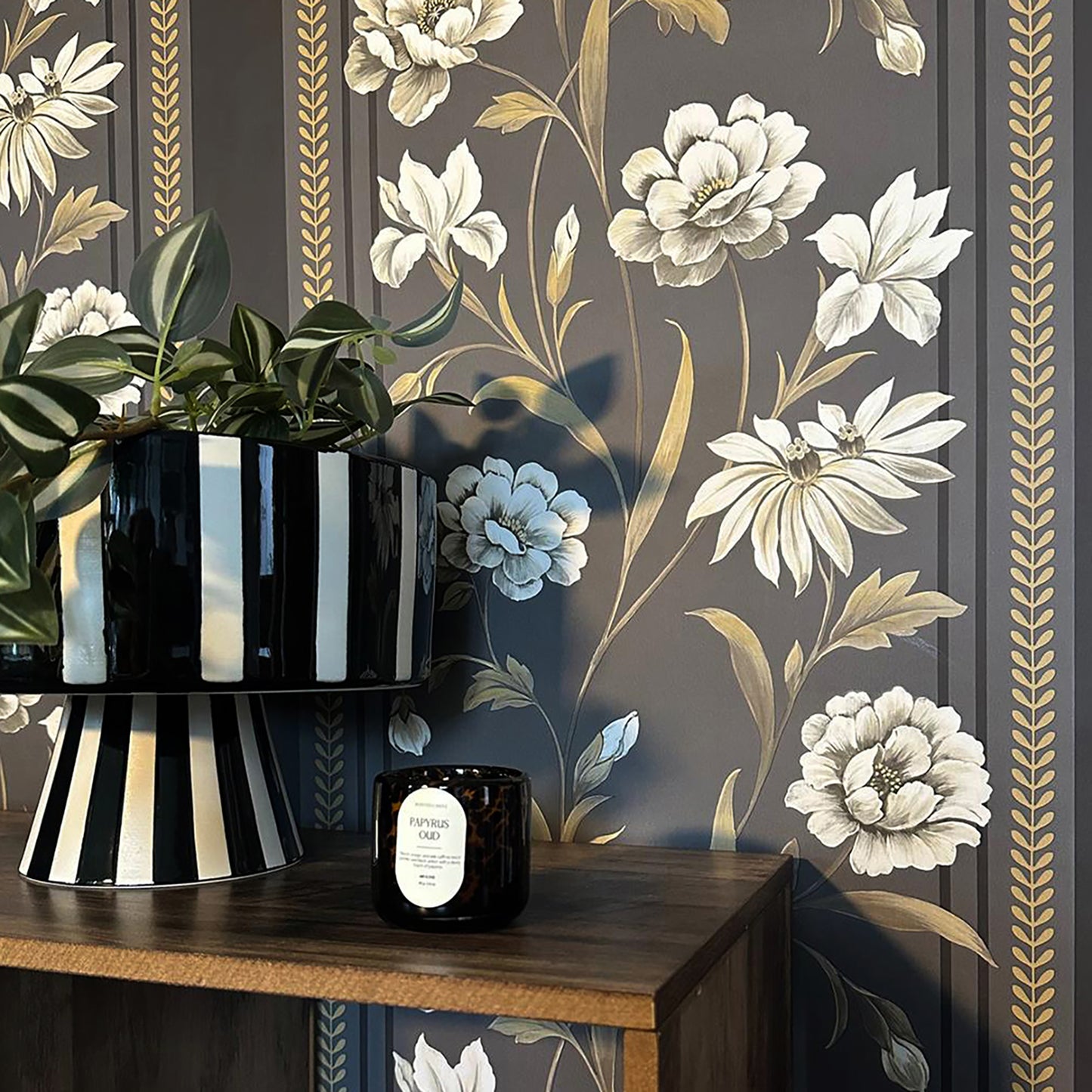 Belgravia Wallpaper 759 Raya Dark